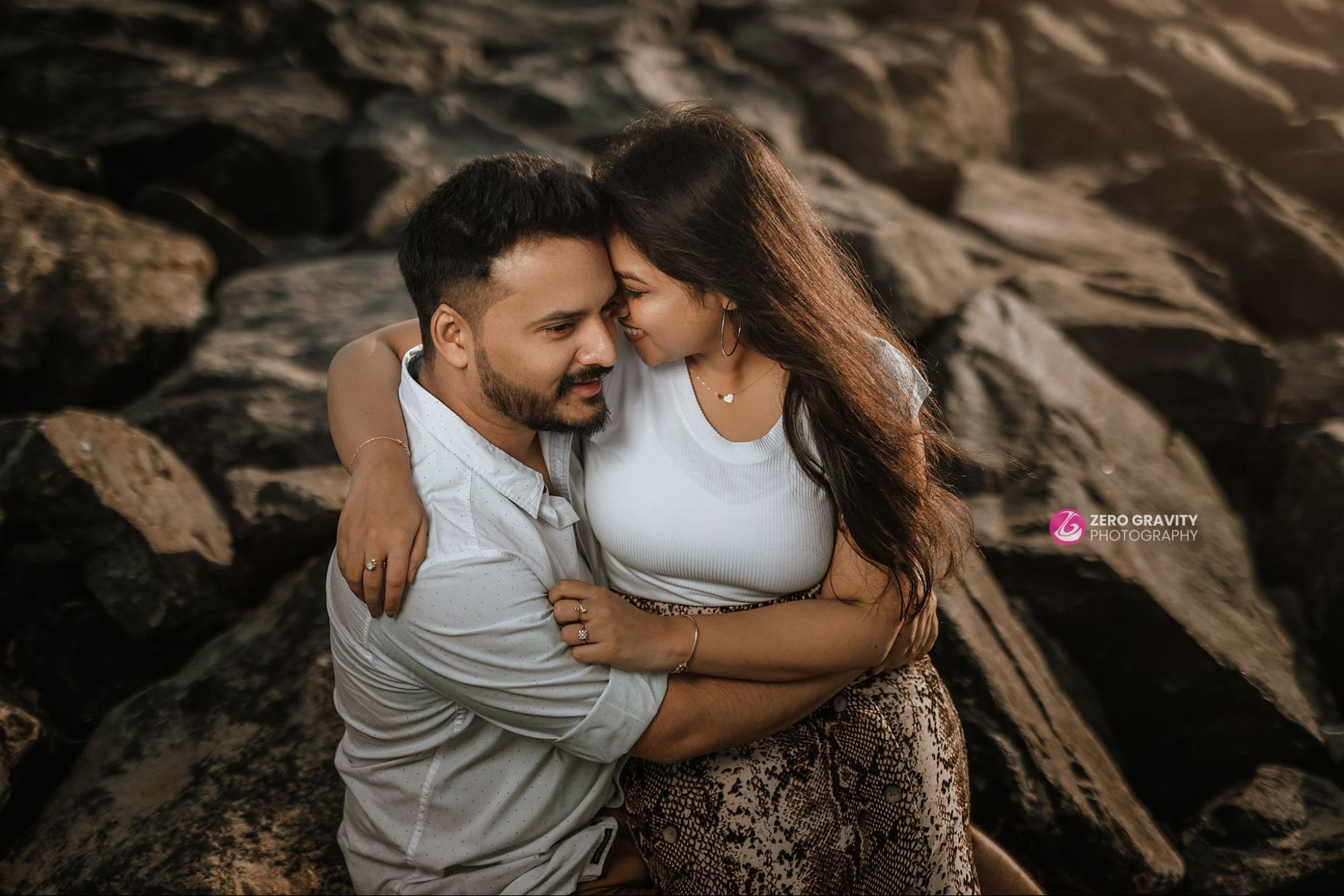 10 Beautiful Couple Poses For Your Pre-Wedding Photoshoot | PhotoPoets