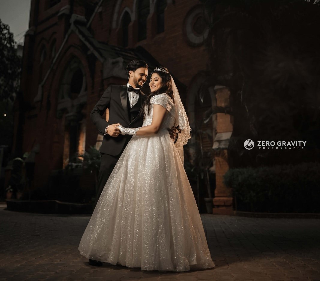 Indian Wedding Couple Photography | Photo Poses for Couples