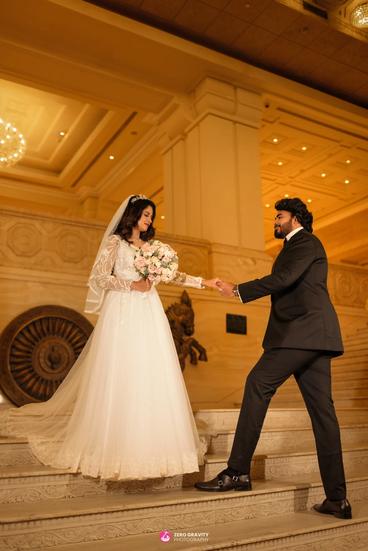 Couple’s candid dance moment at reception